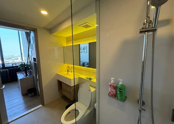 Sukhumvit 87 游泳池健身房 酒吧 餐厅 办公区等一体公寓 アパート