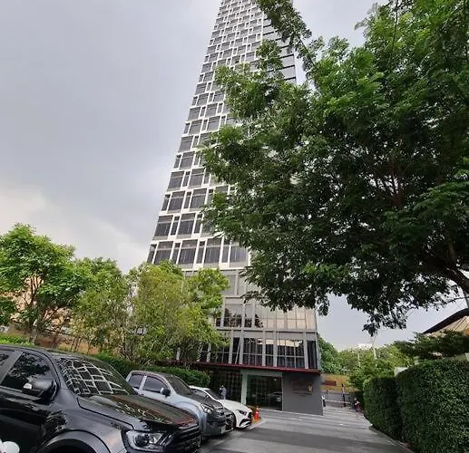 Sukhumvit 87 游泳池健身房 酒吧 餐厅 办公区等一体公寓 アパート