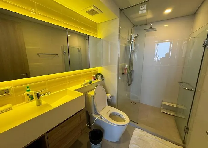 Sukhumvit 87 游泳池健身房 酒吧 餐厅 办公区等一体公寓